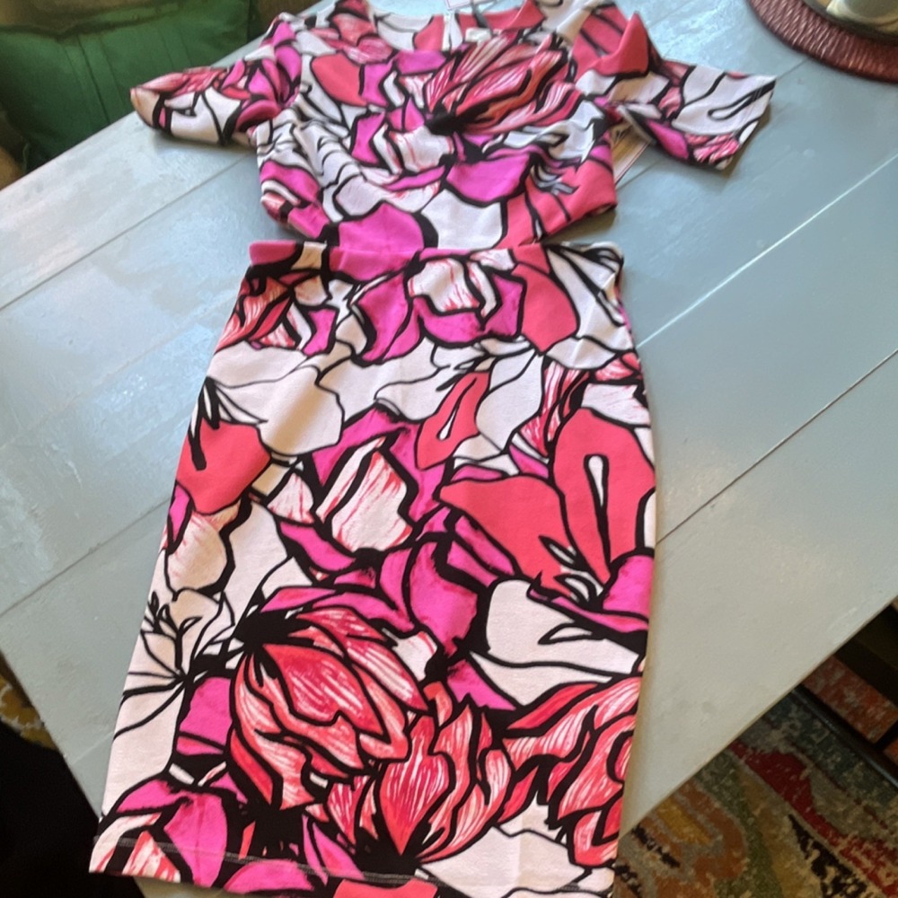 Bisou Bisou Floral Midi Dress Pink Black White Size 12 NWT Statement Print